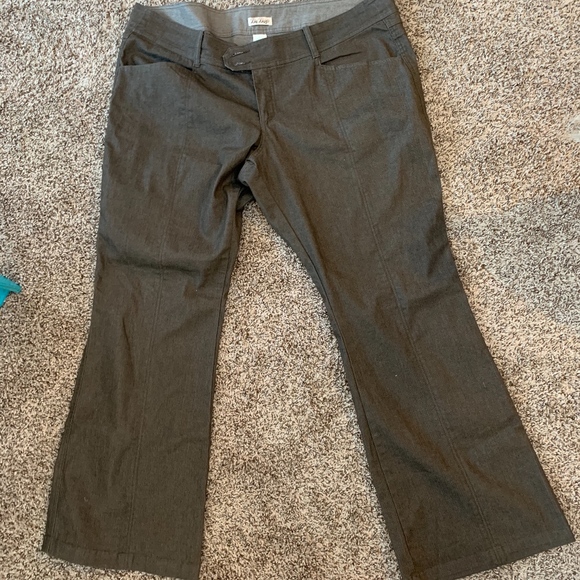 size 22 khaki pants